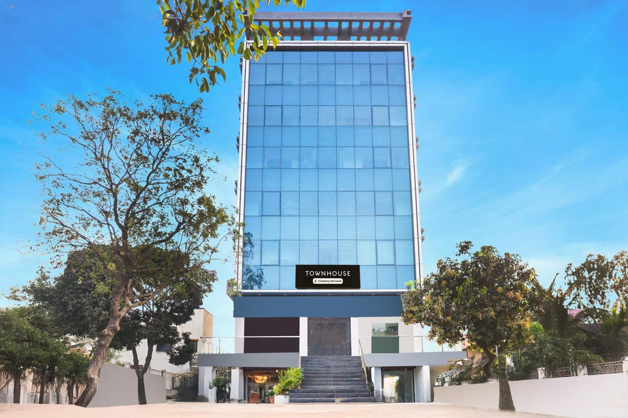 Super Townhouse Lohegaon Near Pune Airport Formerly Landmark Regency Lohogaon Exterior foto