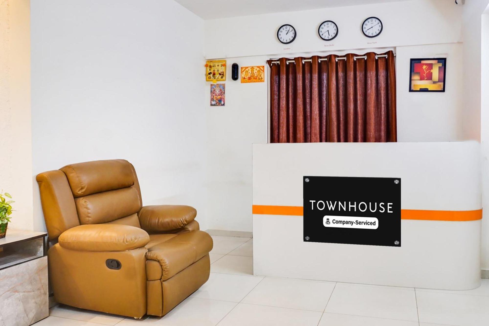 Super Townhouse Lohegaon Near Pune Airport Formerly Landmark Regency Lohogaon Exterior foto